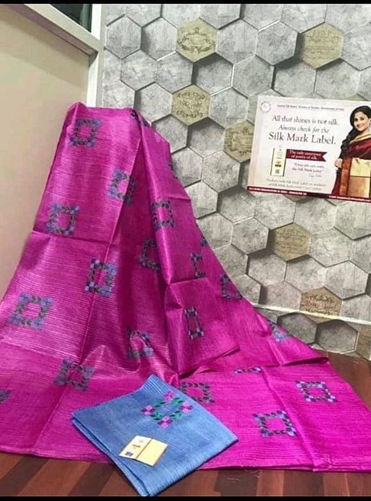 Special saree party  uploaded by business on 10/10/2020