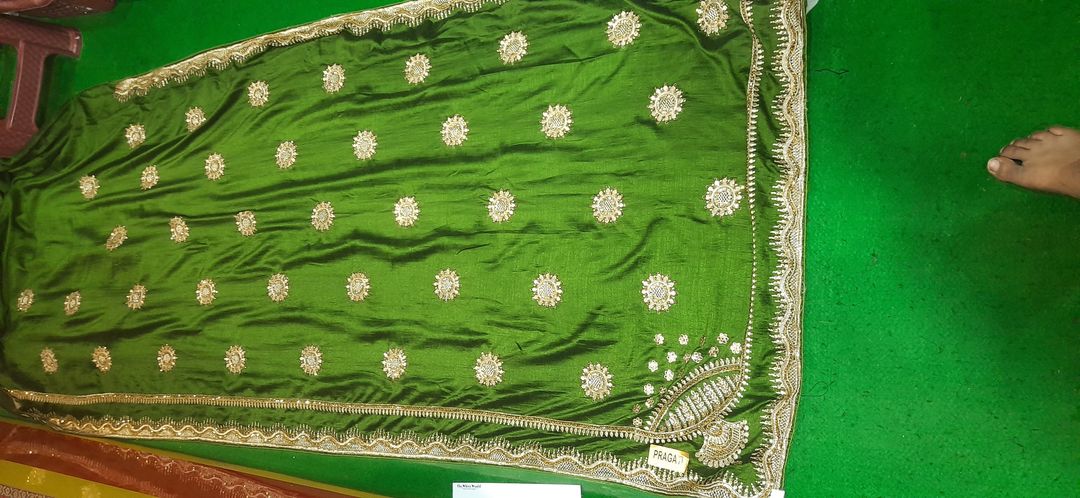 Post image मुझे Fancy sarees chahiye  की 50 pieces चाहिए।
