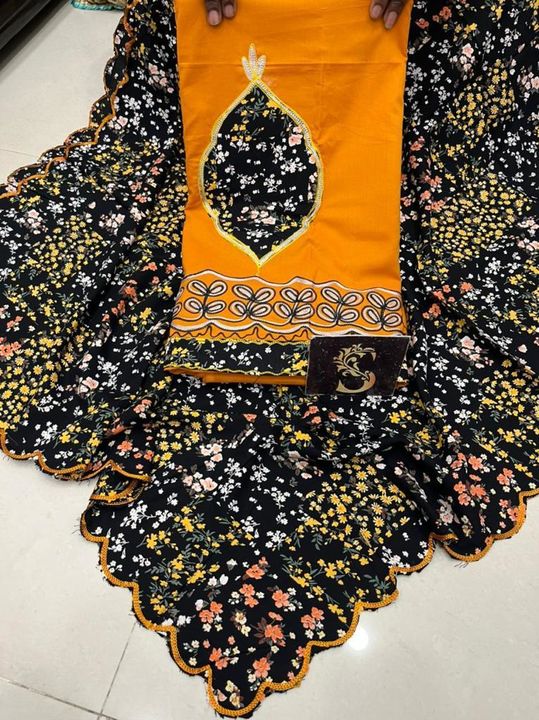 Post image 🌻𝗦_𝗕𝗥𝗔𝗡𝗗 𝗽𝗿𝗲𝘀𝗲𝗻𝘁
 Suit . Fabric plan camric cotton embroidery pach work 3.5 cut. Big pana 
Dupta. Camric cotton full size forside. Cutwork embroidery 🧵 
Price 1000/ ship free