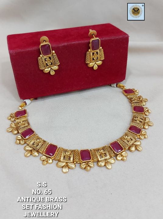 Antique set uploaded by Jewellery/Watch on 3/1/2022