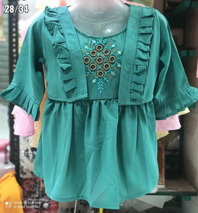 Product image of Girls western top, price: Rs. 190, ID: girls-western-top-99fc1a0b