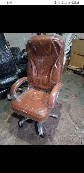 Post image New boos chair factory price 1 year warranty call me 7093254348