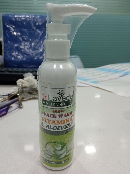 Dr Laveda Vitamin C and Aloevera Face wash uploaded by business on 3/5/2022