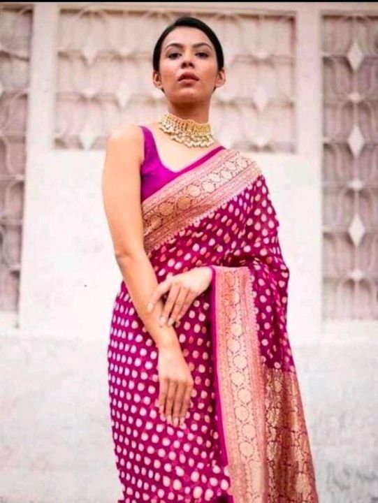 jorjat sarees uploaded by business on 3/5/2022