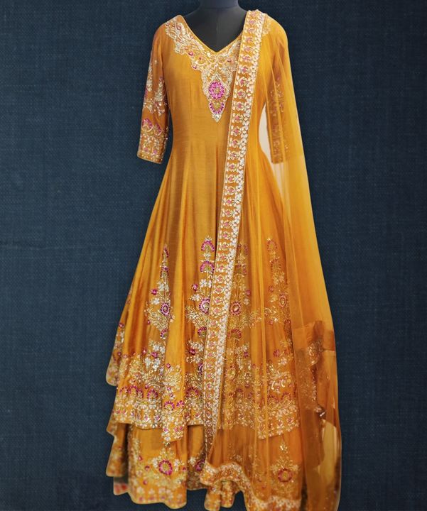 Anarkali lehnga uploaded by Aastha couture on 3/6/2022