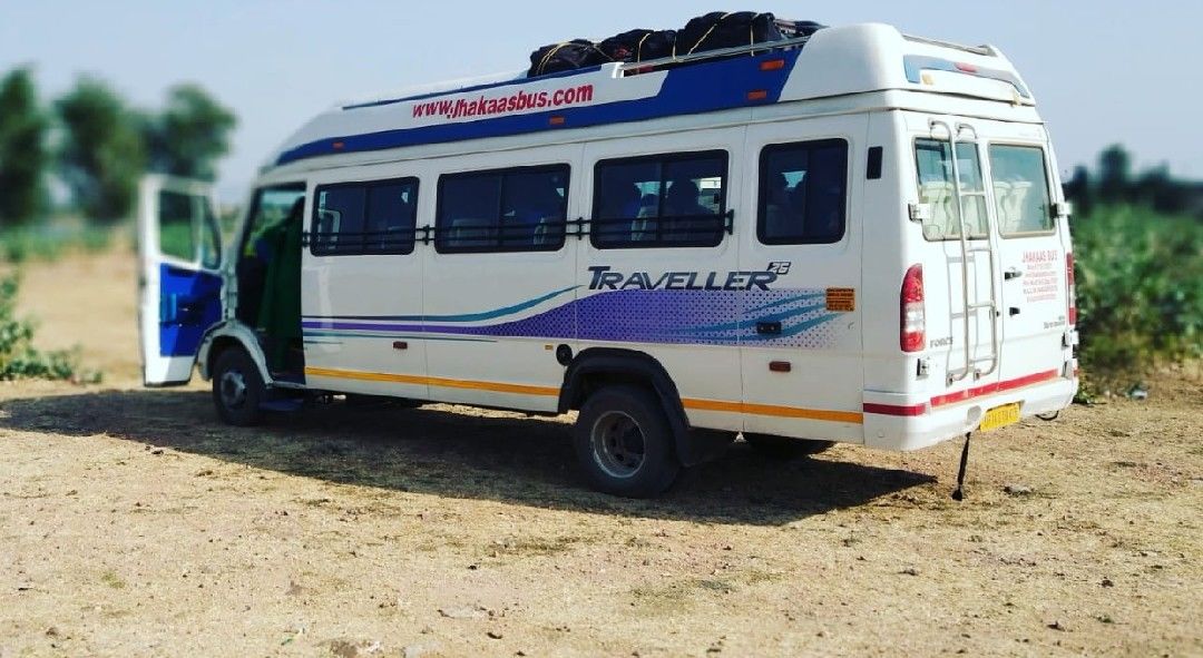 26 Seater AC Tempo Traveller uploaded by Jhakaas Bus(Etiben Group) on 3/7/2022