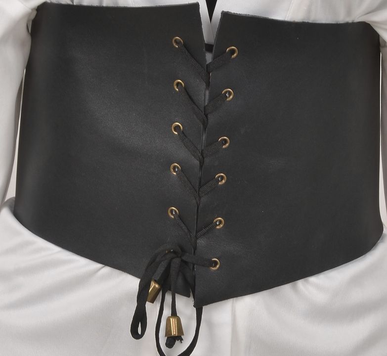 Leather Corset belt uploaded by  𝒁𝑼𝒊𝑽𝑬𝑹 𝑬𝑿𝑸𝑼𝒊𝑺𝒊 on 3/7/2022