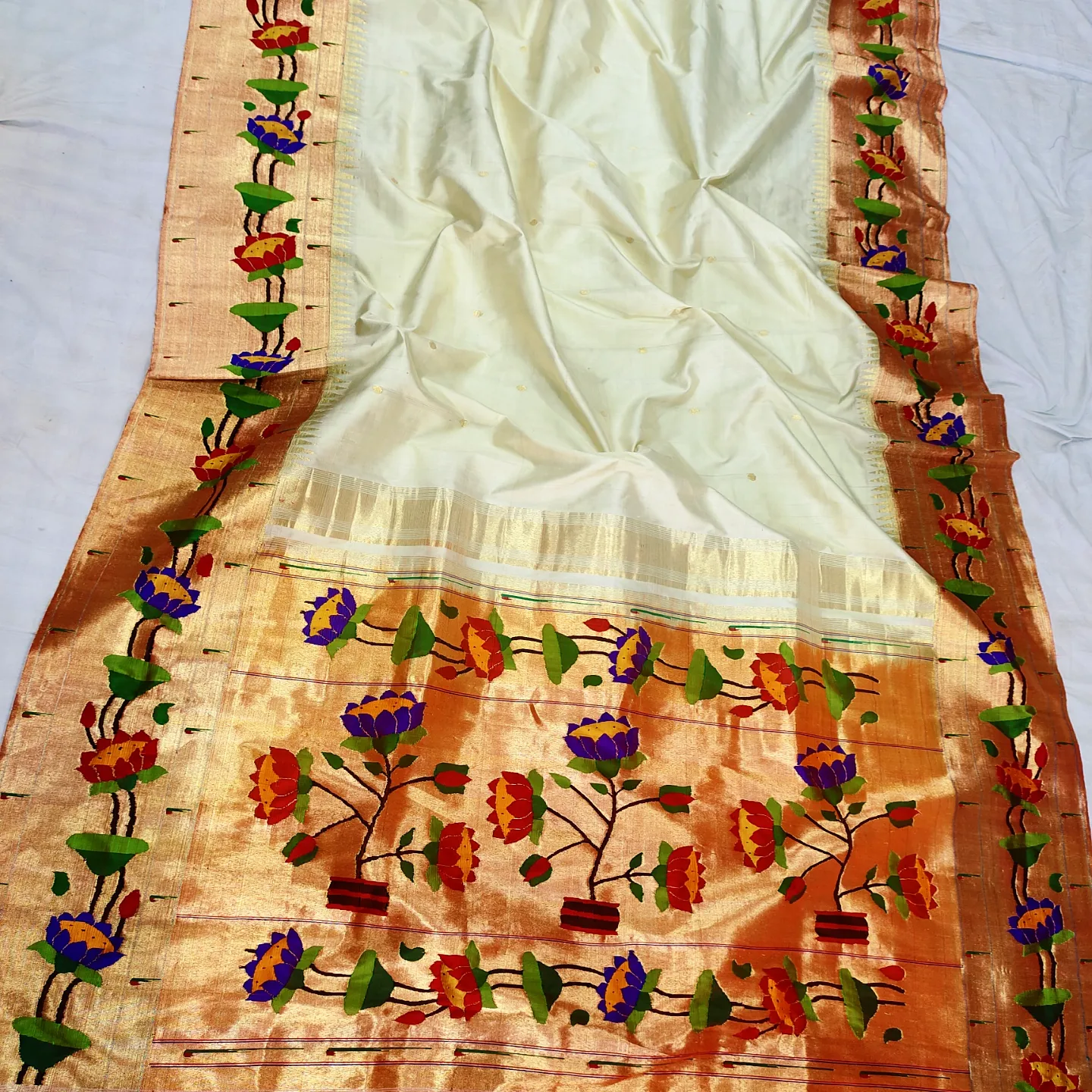 Post image Pure Silk Handloom paithani saree manufacturer what's up 9921800642