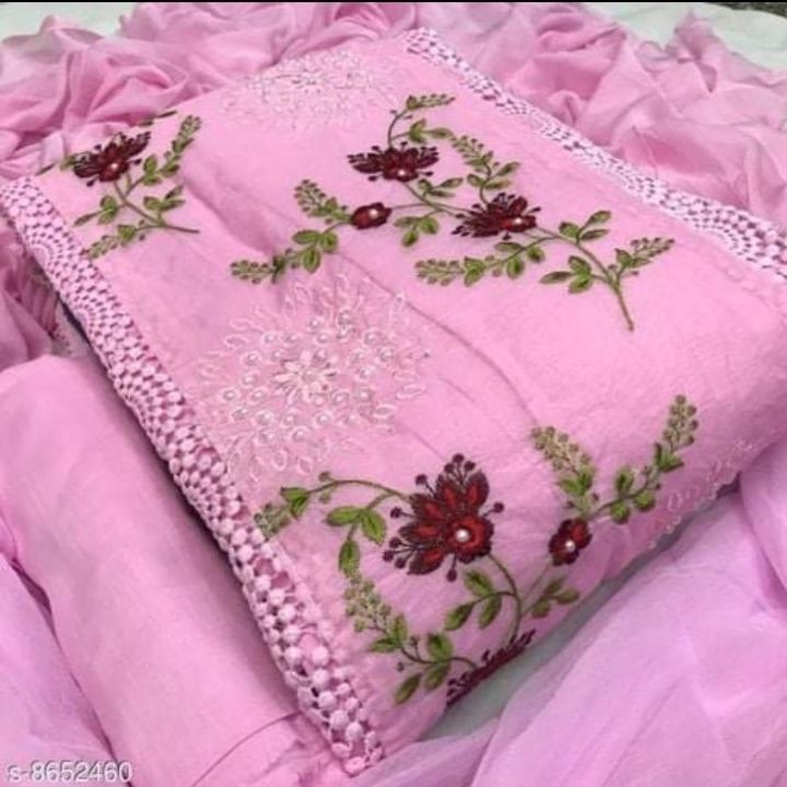 Cotton Fabric suits uploaded by Asma Malik on 3/10/2022