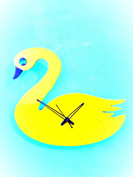 Wall clock Painting Duck uploaded by CHATORI CAT HANDICRAFT GIFTS on 3/10/2022