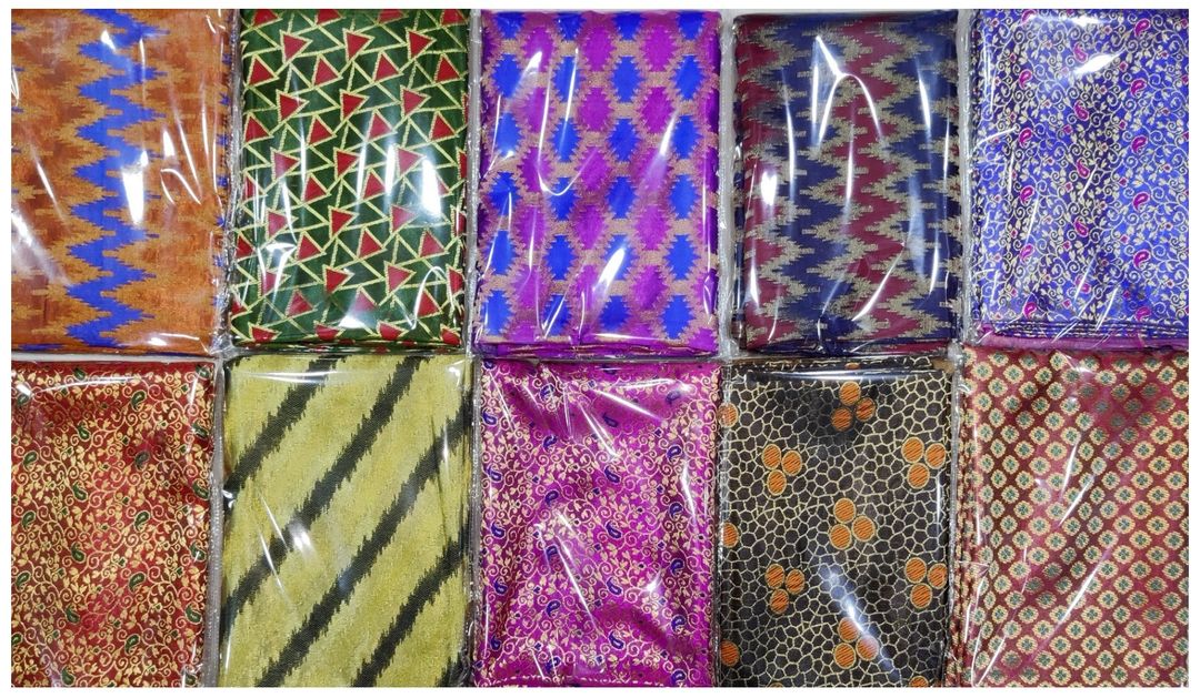 banaras blouse pieces uploaded by Milan textiles on 3/11/2022