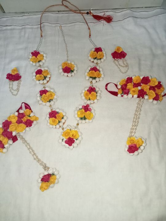 Post image Flower jewellery set for haldi jewellery