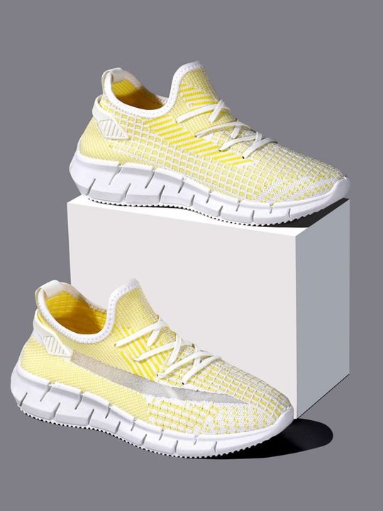 Atom light shoes sneaker uploaded by business on 3/13/2022