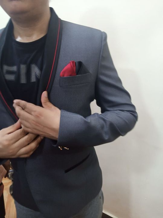 Designer suit uploaded by Suit Expert on 3/13/2022