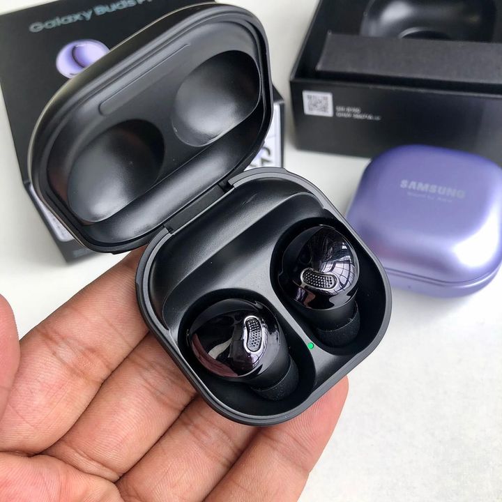 Samsung galaxy buds pro...

Limited edition... uploaded by Brand shop on 3/14/2022