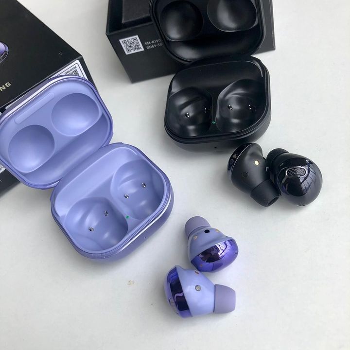 Post image 1000 piace available...Samsung galaxy buds pro...Limited edition...only. 2500/- case on delivery available 100 advance...