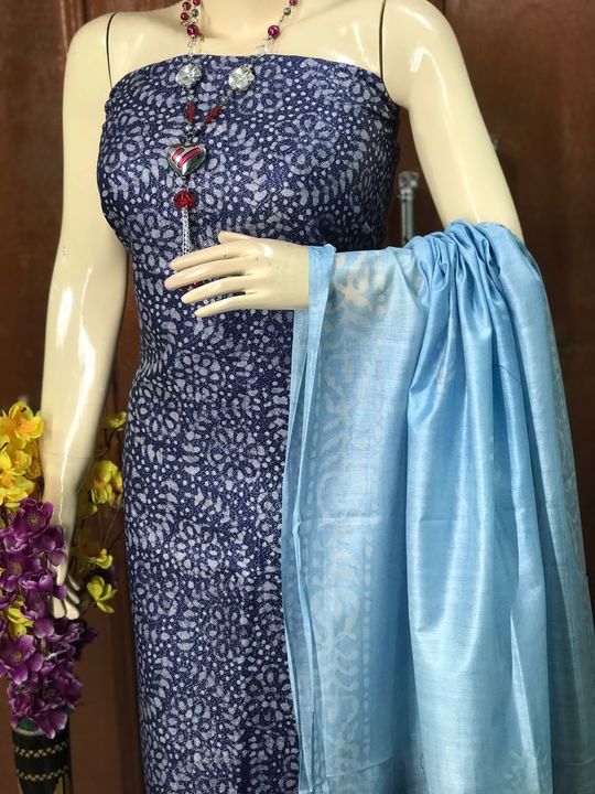 Post image KATAN SOFT BATIQUE PRINT SUIT TOP 2.5BOTTOM 2.5DUPPATA 2.5READY TO SHIP PRICE 1050
INCLUDING SHIPPING FOR MORE INFORMATION PLZ CONTACT ME 7277201951