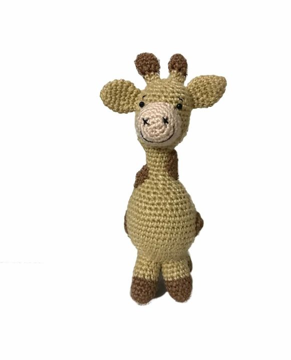 Crochet Beige giraffe toy uploaded by Lyfgoods on 3/15/2022
