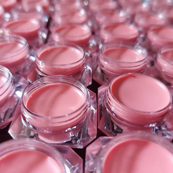 Pigmented lip balm uploaded by Natural beauty on 3/15/2022
