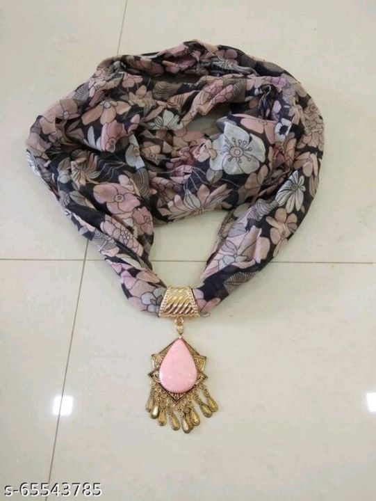 Product image with ID: scarf-necklace-f5800d93