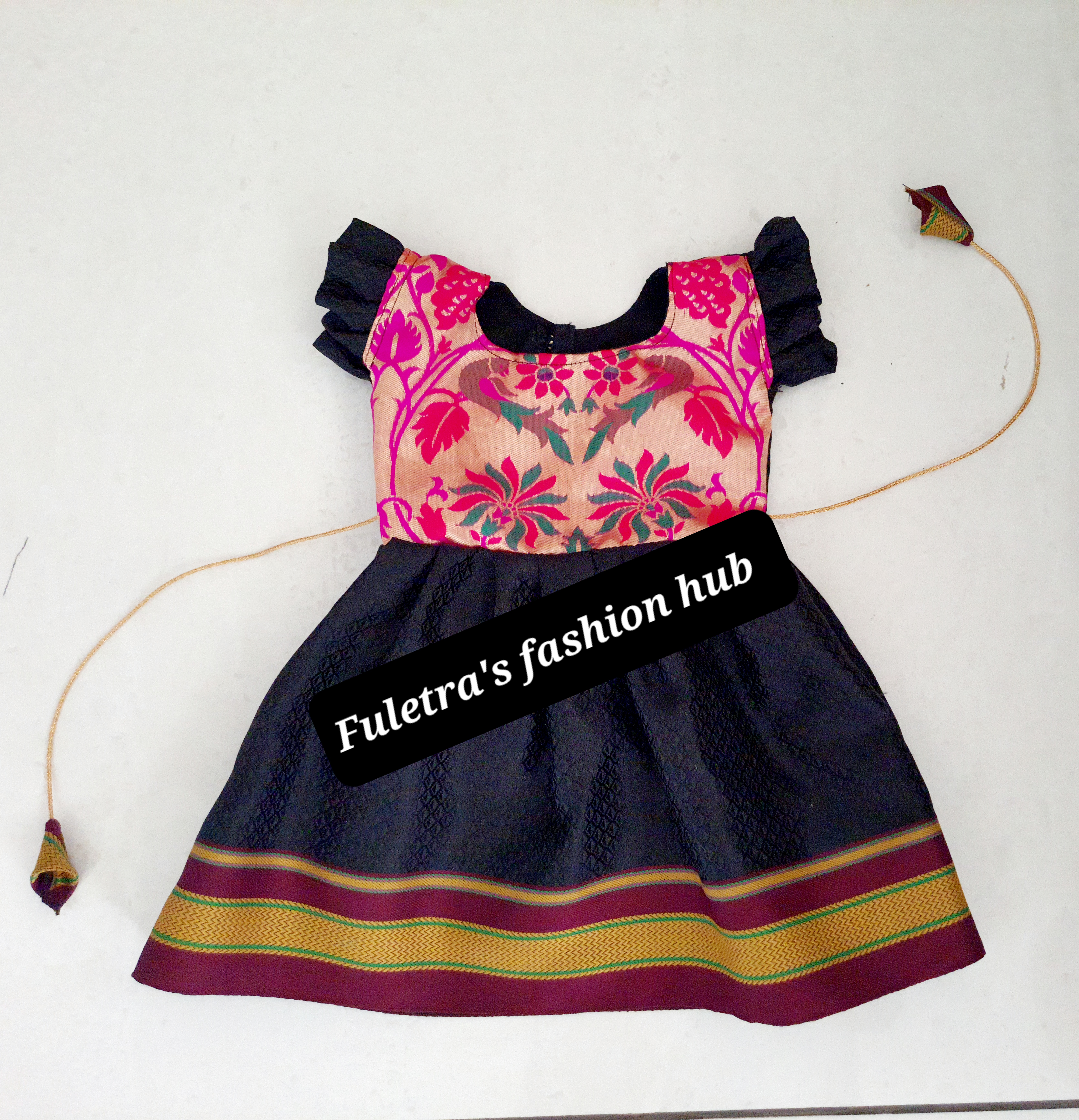Khan Reshim blended dress  uploaded by Fuletra's fashion hub on 3/16/2022