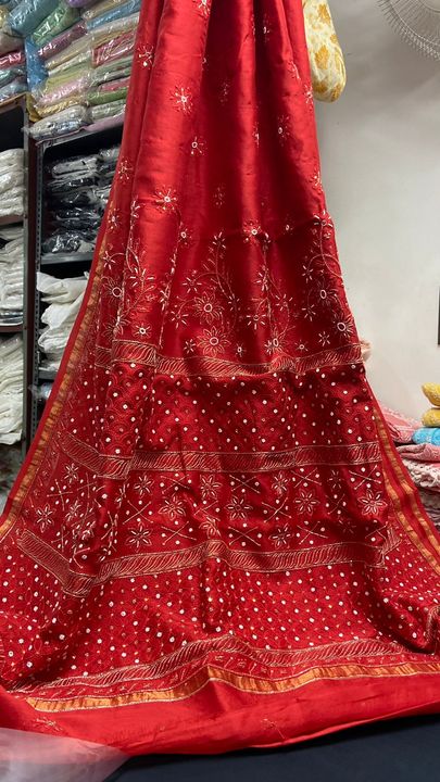 Soft pure Chanderi silk sari 🥻 
With blouse uploaded by Fashionable Chikan Handikraft on 3/17/2022