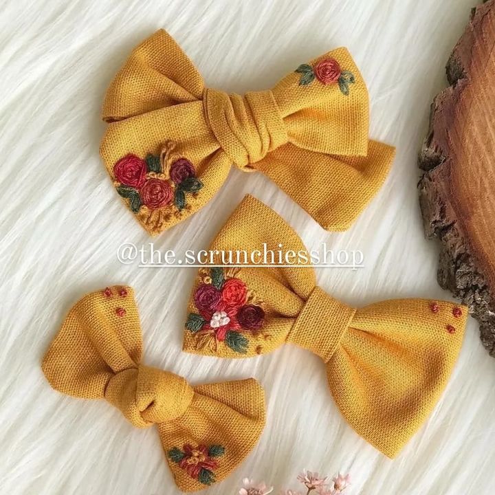 Embroidery bows uploaded by The_scrunchies_shop on 3/18/2022
