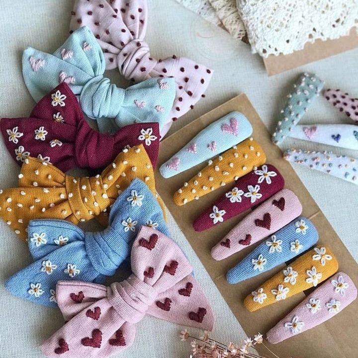Embroidery bow and clips uploaded by The_scrunchies_shop on 3/18/2022