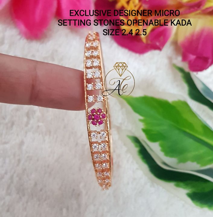 Post image FH- ALL TIME FAVOURITE RUBY KADA COLLECTIONS 👌👌👌
BEAUTIFUL AND AWESOME DESIGNER RUBY KADA WITH MICRO SETTING ZIRCONIA STONES 👌👌👌
VERY DAINTY AND ELEGANT LOOK 👌👌👌
SIZES WRITTEN ON PICS
ONLY @ just ₹500
*FREE 🛥️💃💃💃*