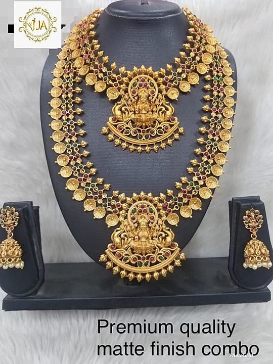 Jewelry set order whatsapp  uploaded by business on 10/15/2020