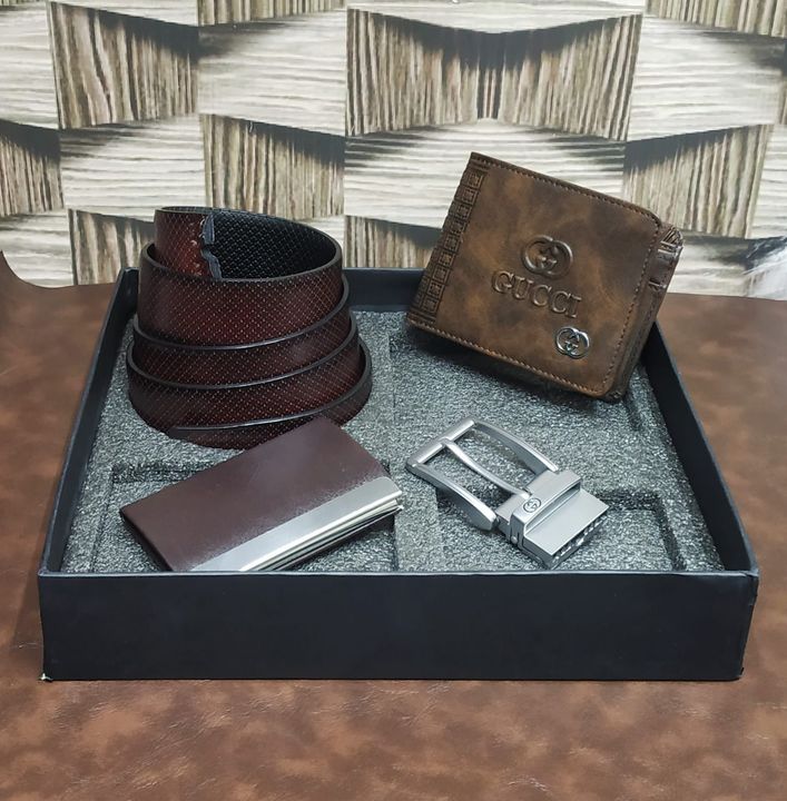 3 PIS COMBO SET

BELT 
WALLET
CARD HOLDER

REVERSIBLE BELT

TURNING BUCKLE

DOUL COLOUR PATTI

BROWN uploaded by XENITH D UTH WORLD on 3/23/2022