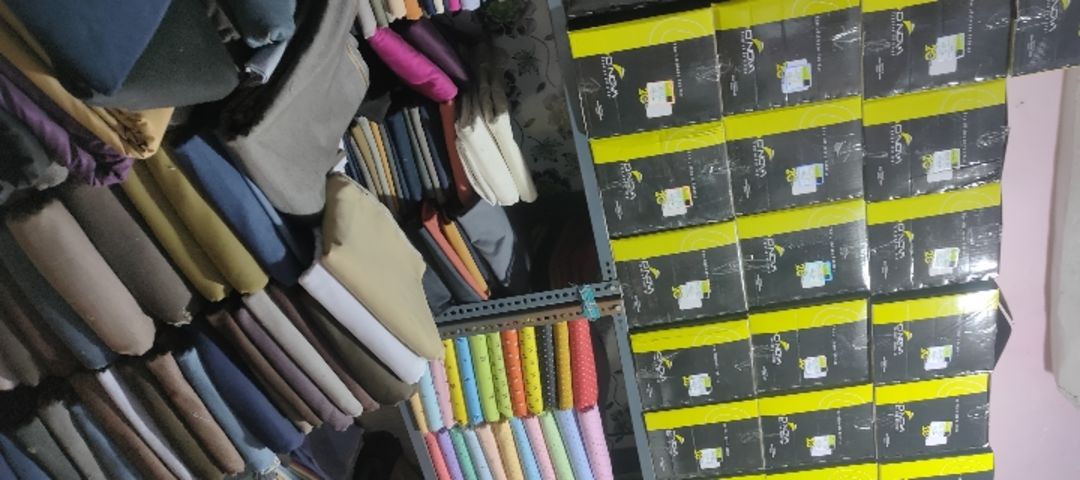 Warehouse Store Images of FALAK TEXTILE SUITING & SHIRTING