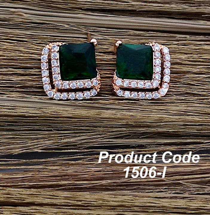 Post image Ad earing with beautiful style