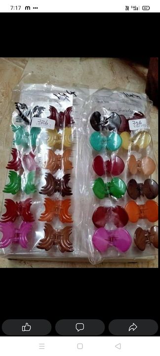 Butterfly clips uploaded by business on 3/26/2022