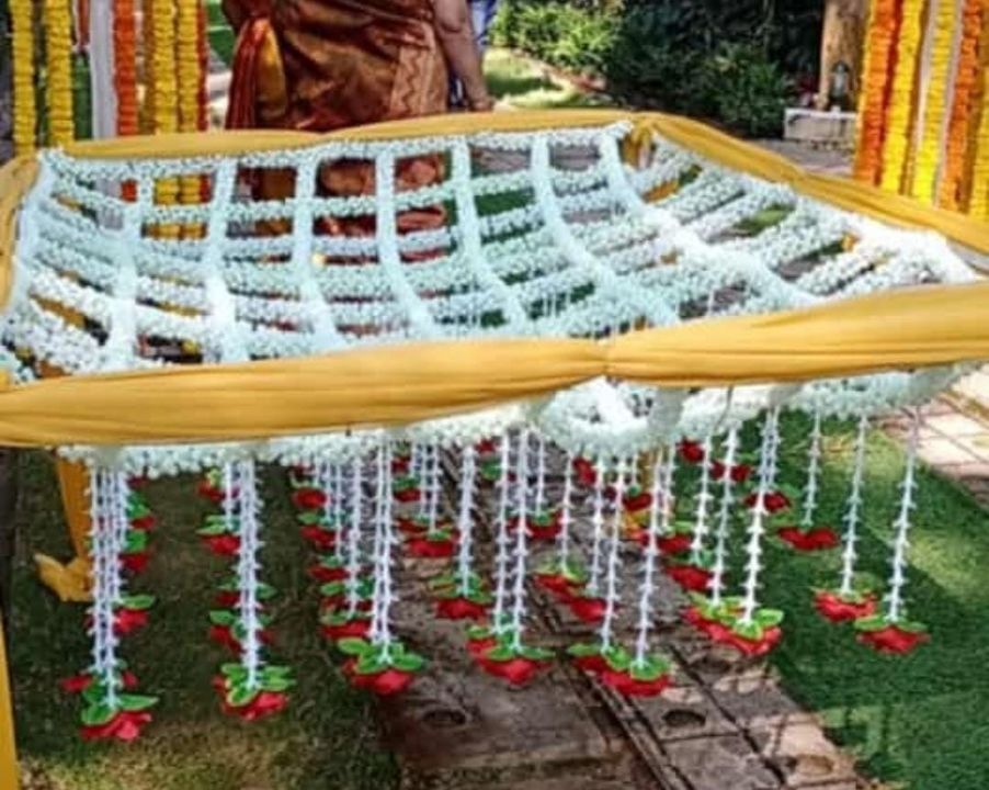 Artificial flower wedding chadar uploaded by Aamir handicrafts flowers on 3/26/2022