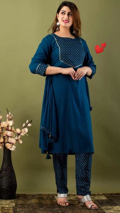 Woman  beautiful  stylish  kurti set uploaded by Priyanshi creation on 3/27/2022
