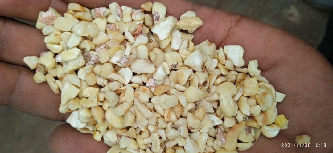Broken cashew uploaded by KOCHIN AGRO FOODS on 3/28/2022