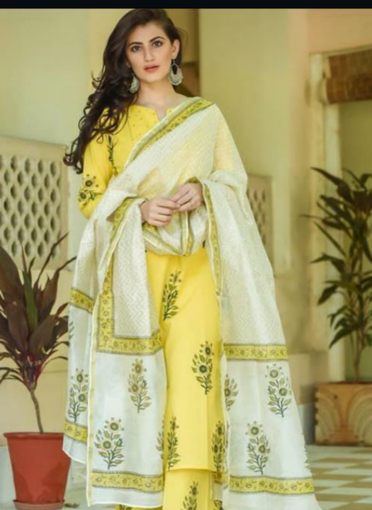 Woman beautiful  cotton kurti with  plazo  and duppta  set uploaded by Priyanshi creation on 3/28/2022