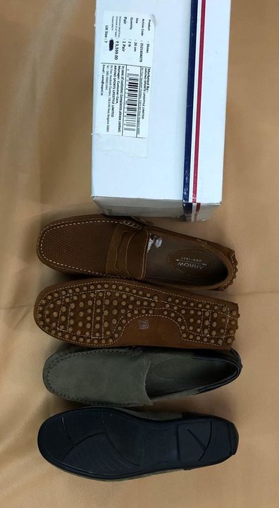 Post image Loafers Orginal brand available with brand name and without brand name in sole . Only for wholesale size 6 to 11 cut sizes
Brand box and plain box both mix available. Ping me if you require