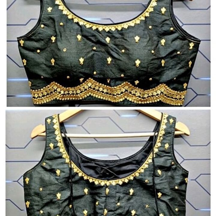 Designer blouses uploaded by Women Lodge 👸💃 on 4/1/2022