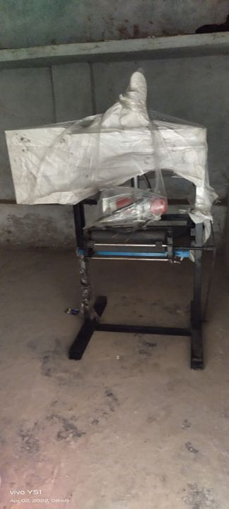 Sleeper sole cutting hydraulic machine uploaded by business on 4/2/2022