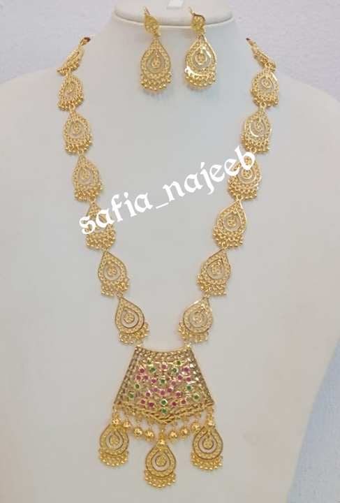 Gold plated long haar with the best quality 6 carat gold plated  uploaded by business on 4/2/2022