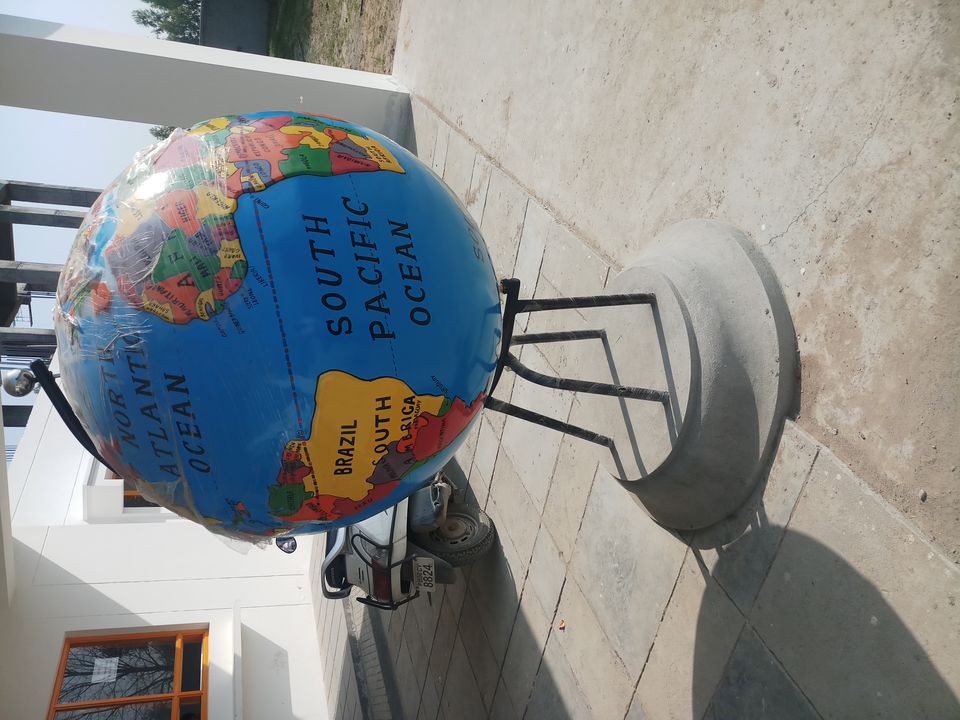 3d globe working model size  42 inch dia with stand height 6ft  uploaded by business on 4/4/2022