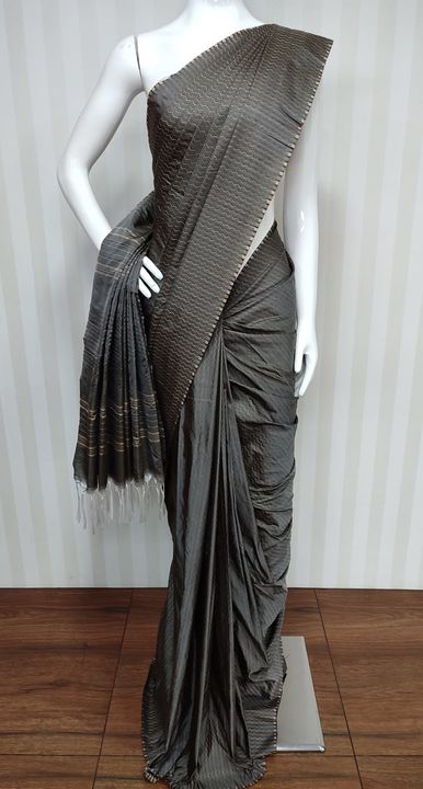 Katan silk weaving saree uploaded by business on 4/4/2022