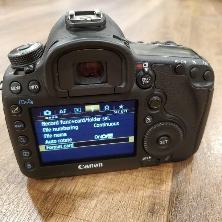 5D mark iv  uploaded by Wholesale new Mobile on 4/5/2022