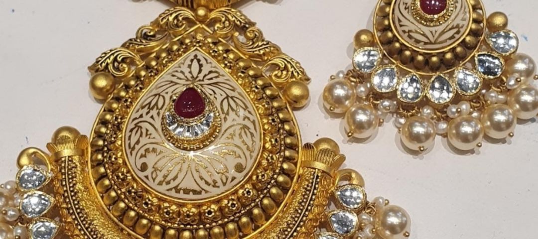 Shop Store Images of Saraswati Jewellers