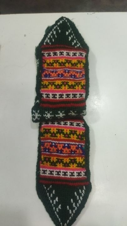 Pure woolen handmade socks uploaded by business on 4/5/2022