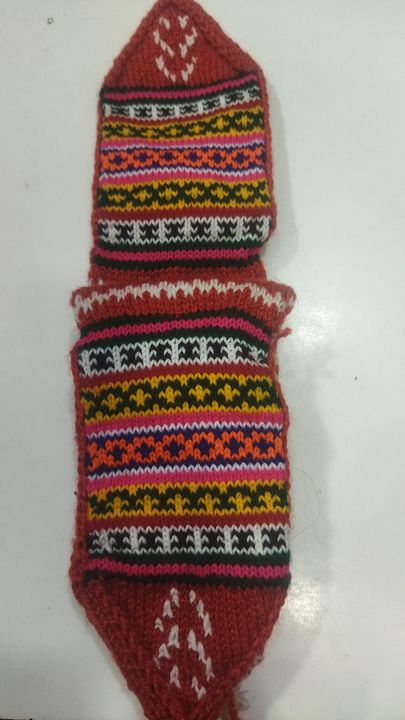 Pure woolen handmade socks uploaded by business on 4/5/2022
