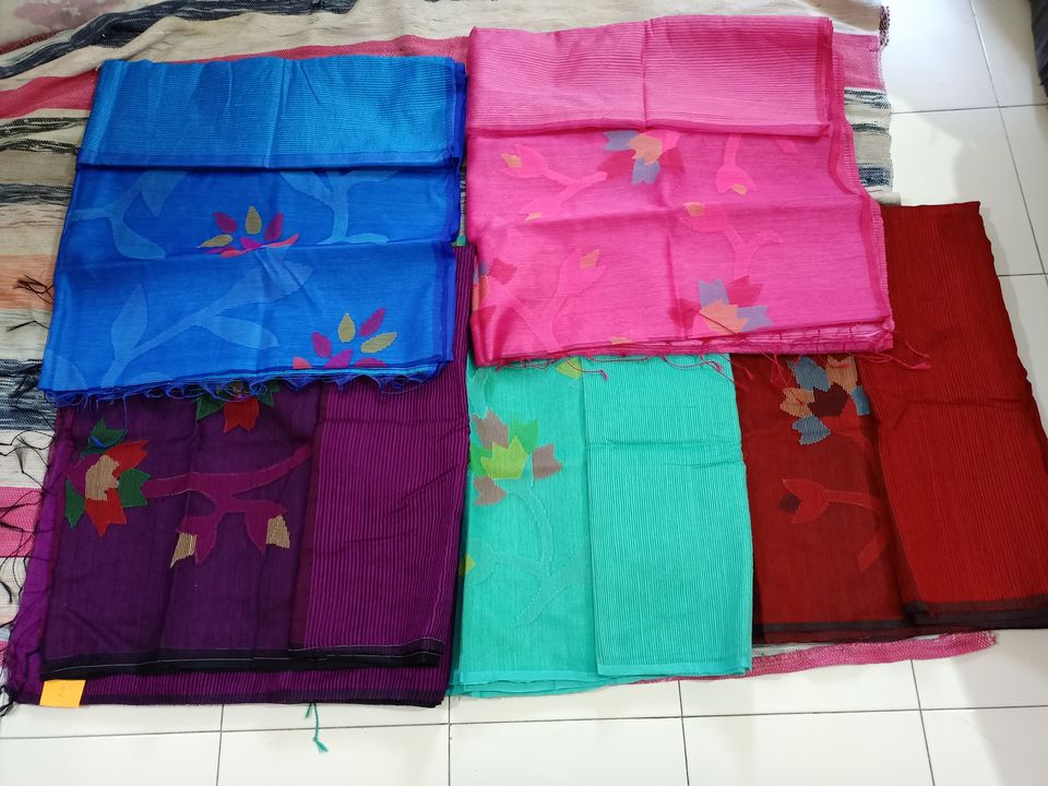 Post image JAMDANI sarees directly from manufacturers.
Price range 1600/- to 2650/-Free shippingNo CODIf interested then ping me on 9561052655
To see open pics of all sarees watch recorded live from below linkhttps://www.facebook.com/aryaneefashions/