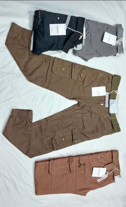Six pocket joggers  uploaded by RRR EXPO on 4/6/2022